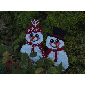 Snemand med hue og hj hat 