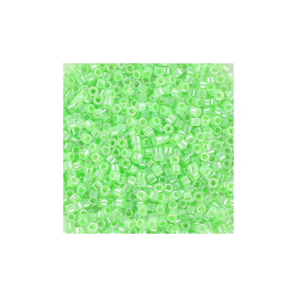 Miyuki delica perler, 11/0, 4 g, DB-237 Ceylon mint green